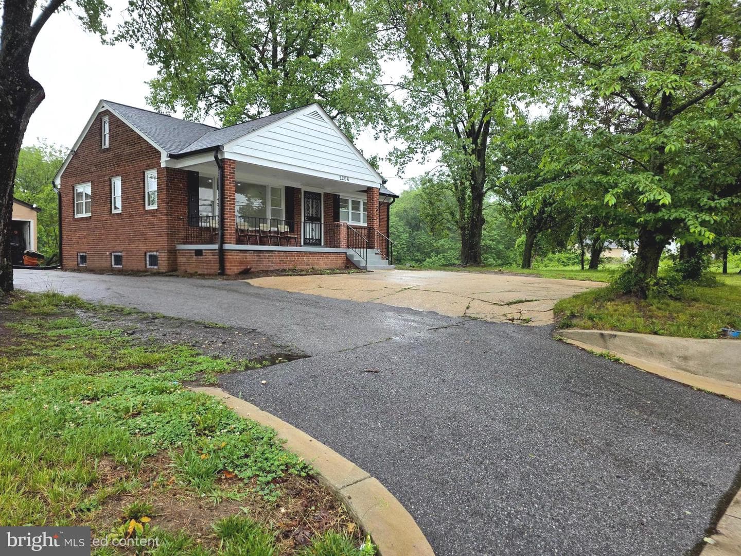 2206 Brinkley Road photo 4