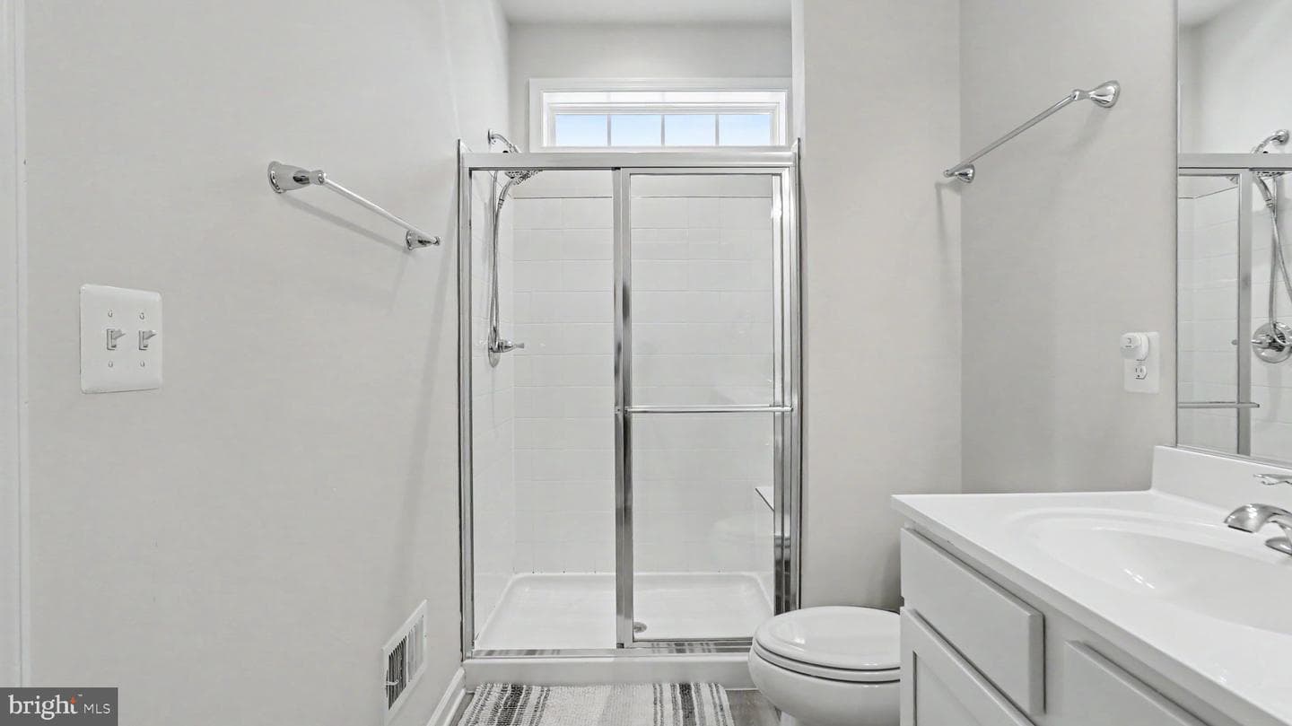 7607 Presidential Parkway photo 36