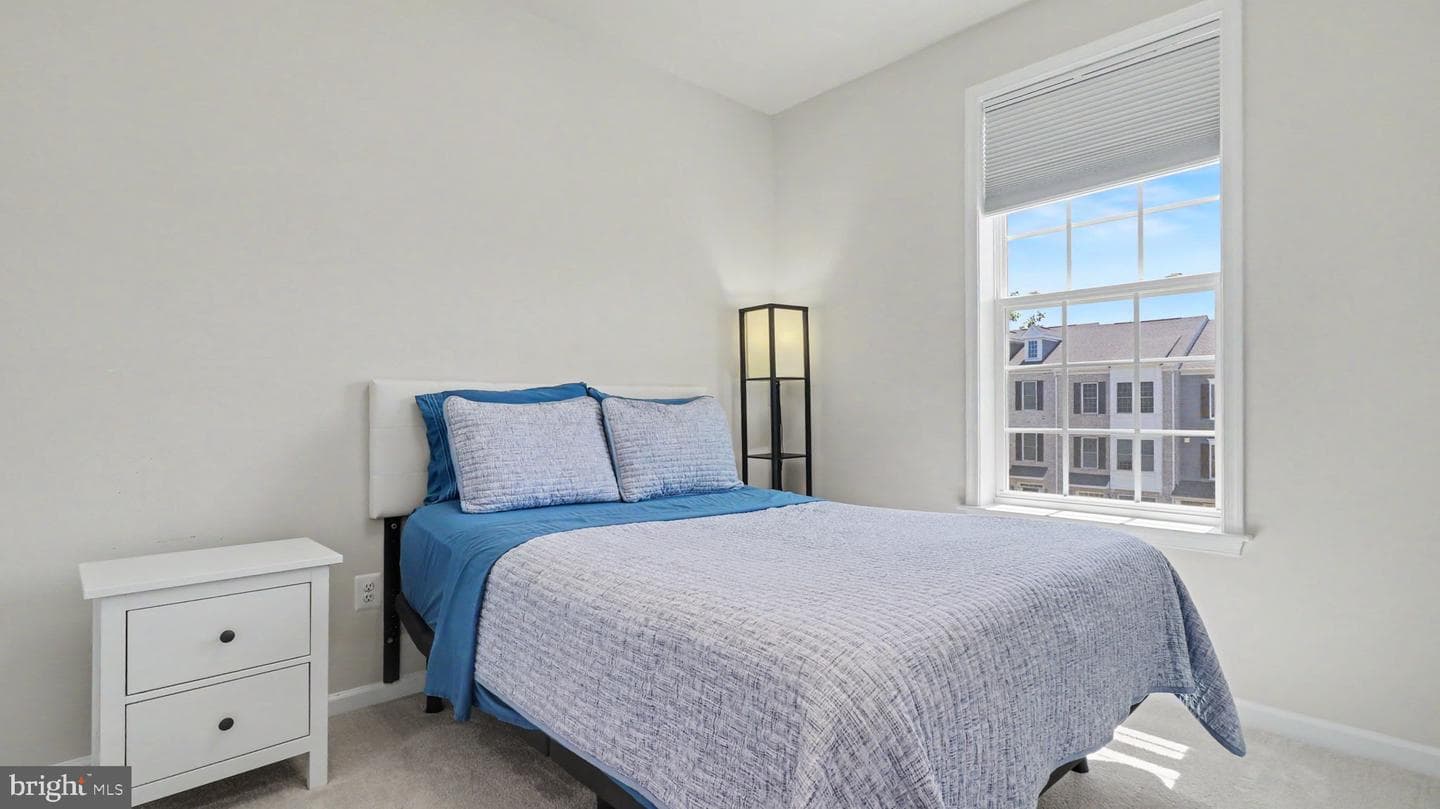 7607 Presidential Parkway photo 37