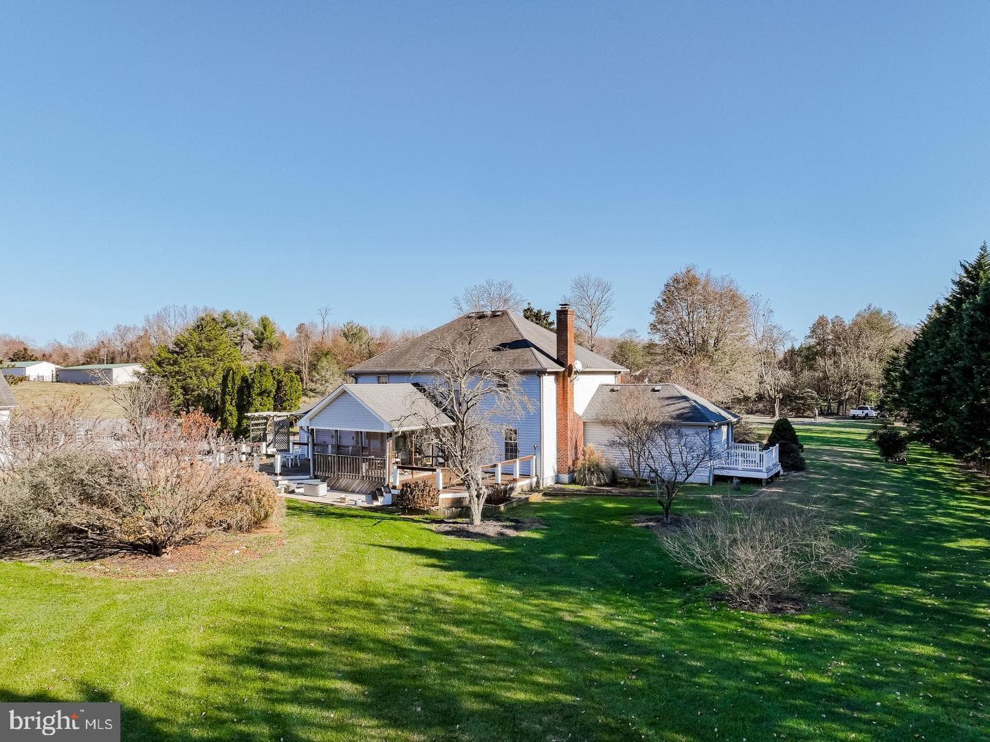 2300 Bermondsey Drive photo 6