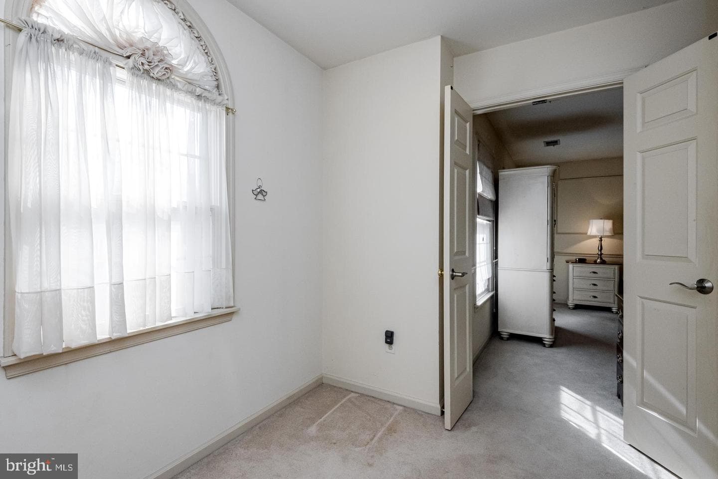 2300 Bermondsey Drive photo 75