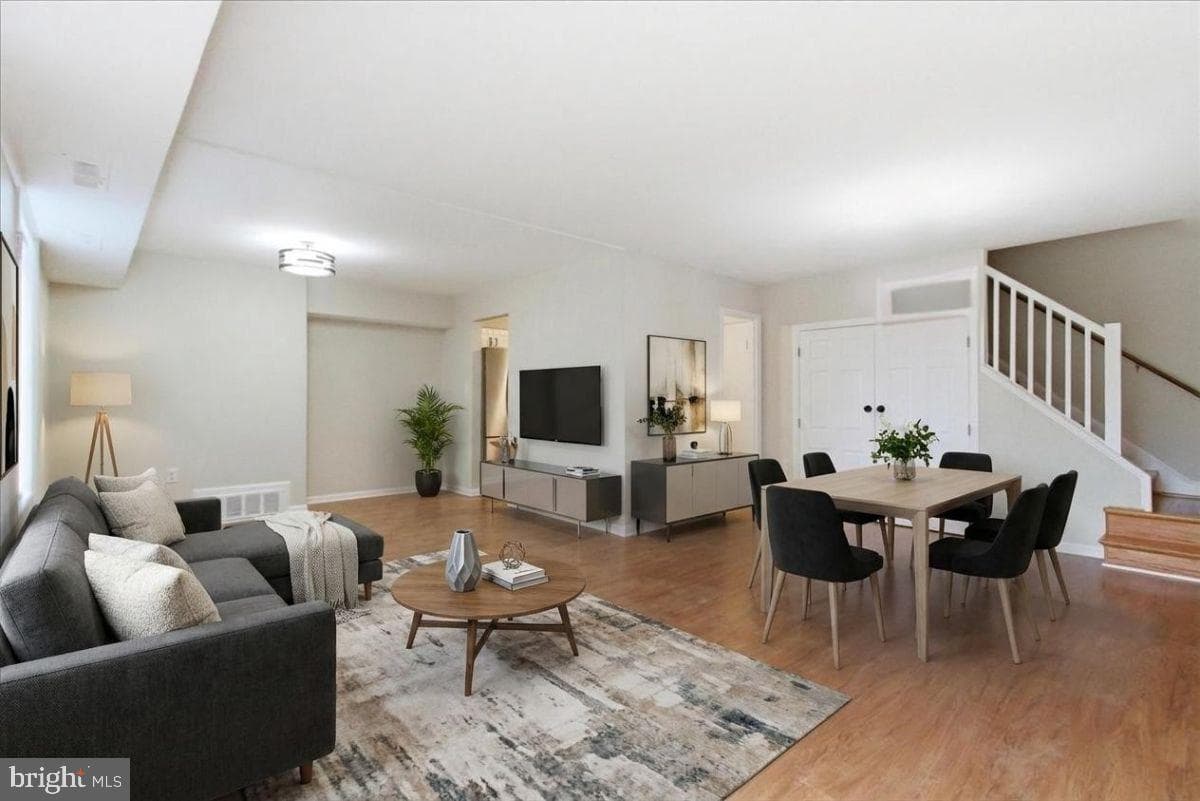 2312 Ewing Avenue #9 photo 2