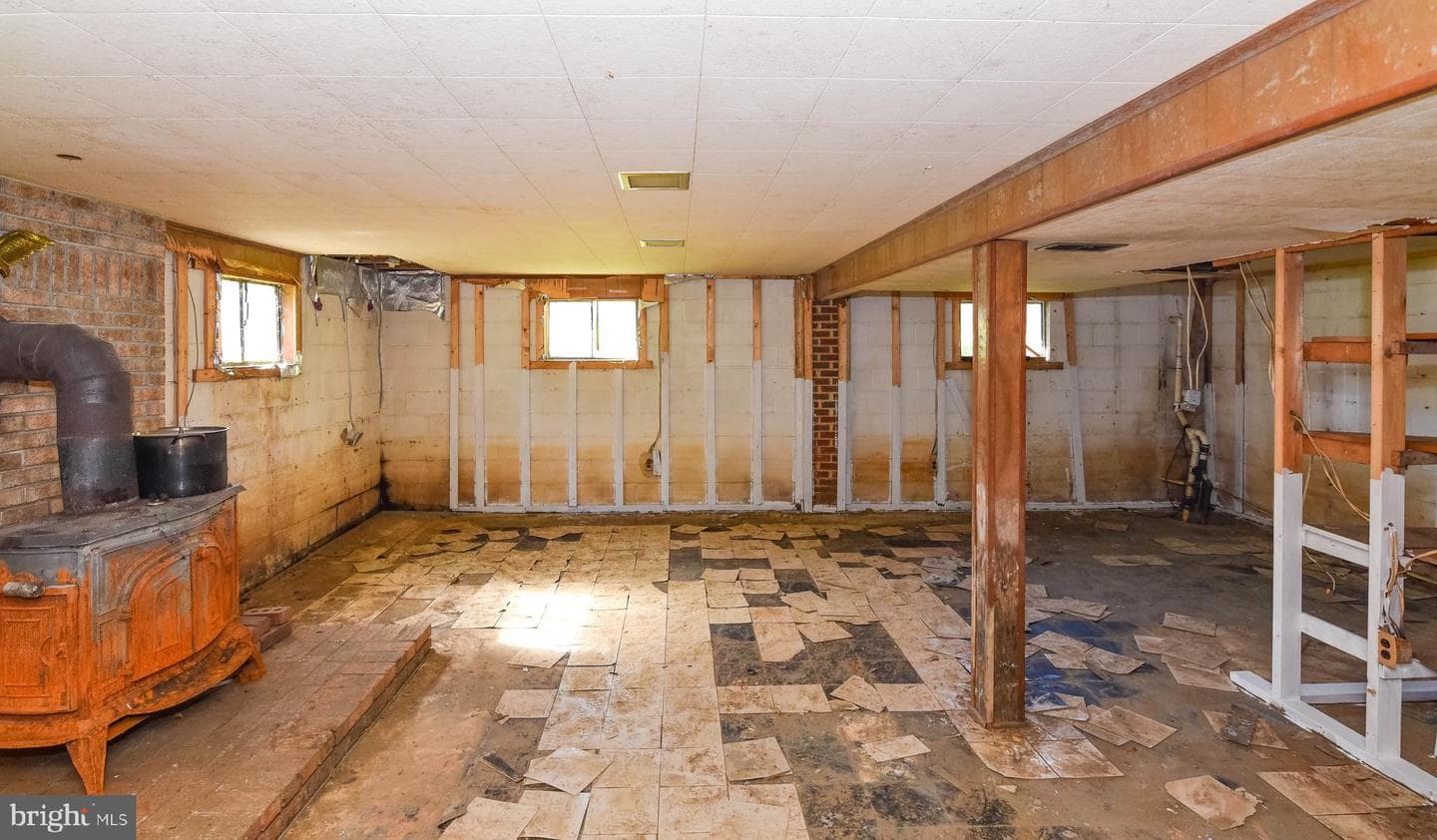 14306 Duckett Road photo 10