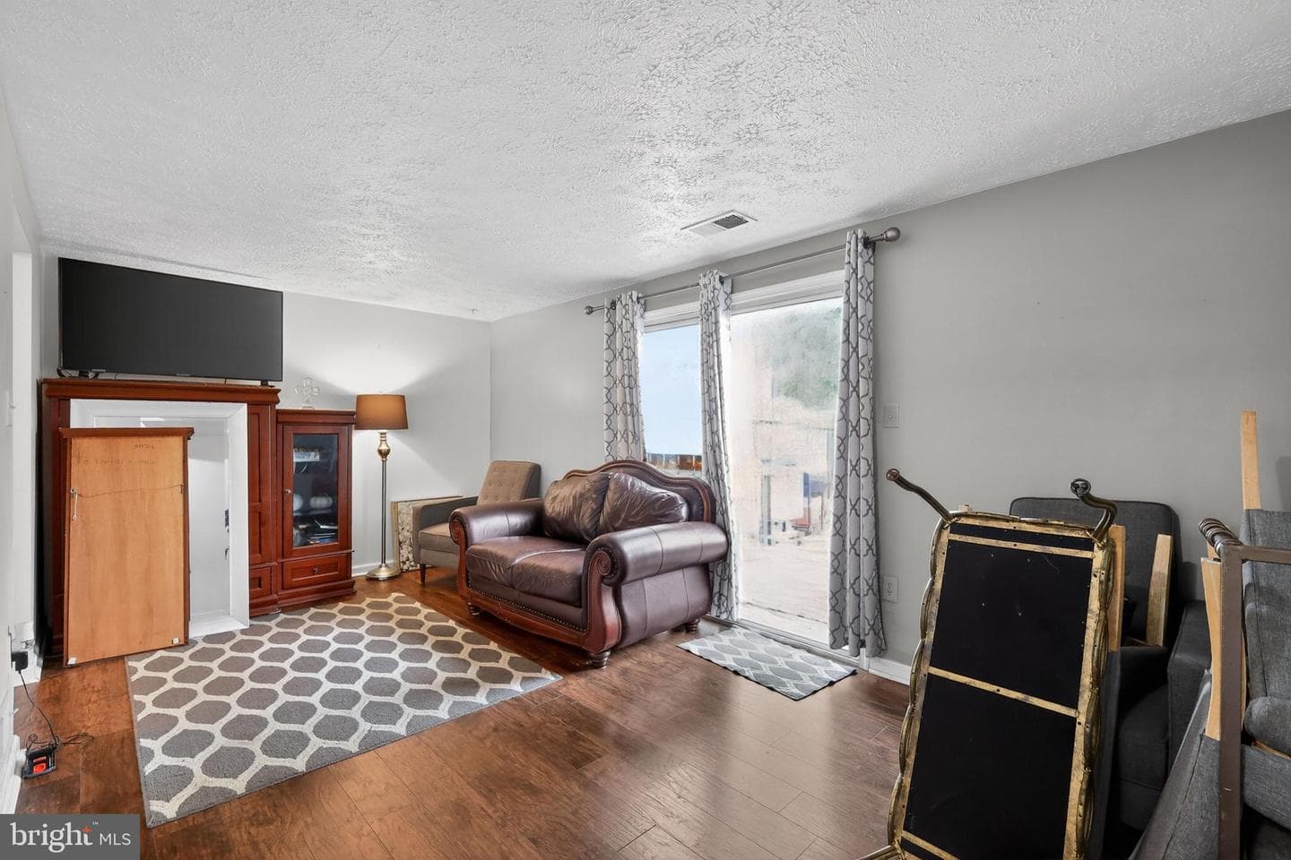 133 Kettering Drive photo 5