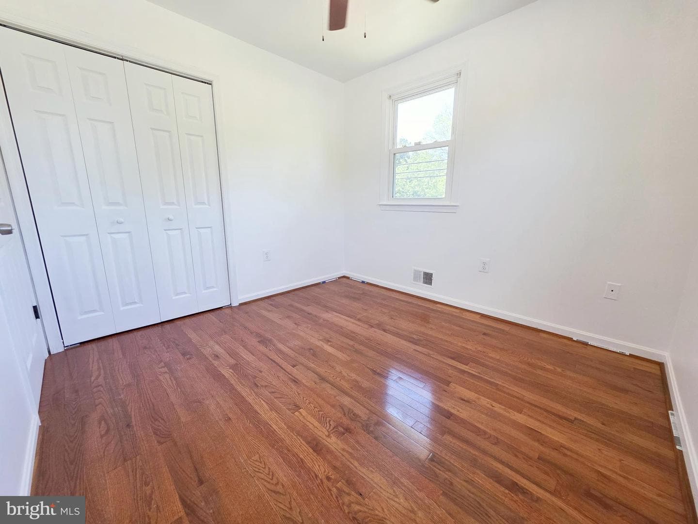 6300 Auth Road photo 11