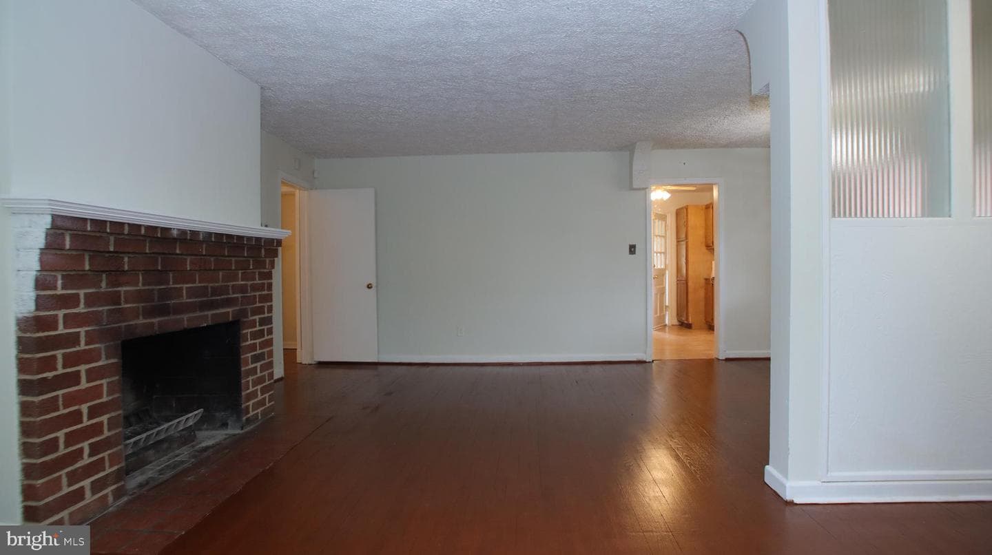 5407 Sargent Rd photo 4