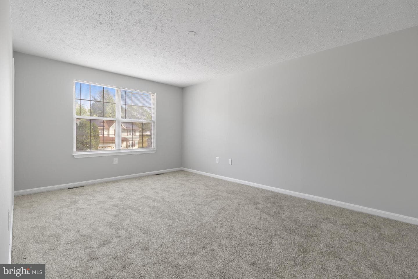 1203 Kingsbury Dr photo 23