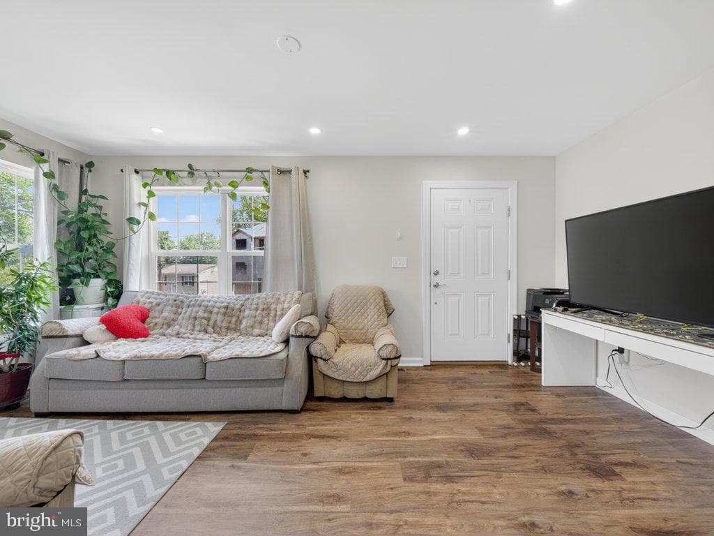 4831 Gunther Street photo 6