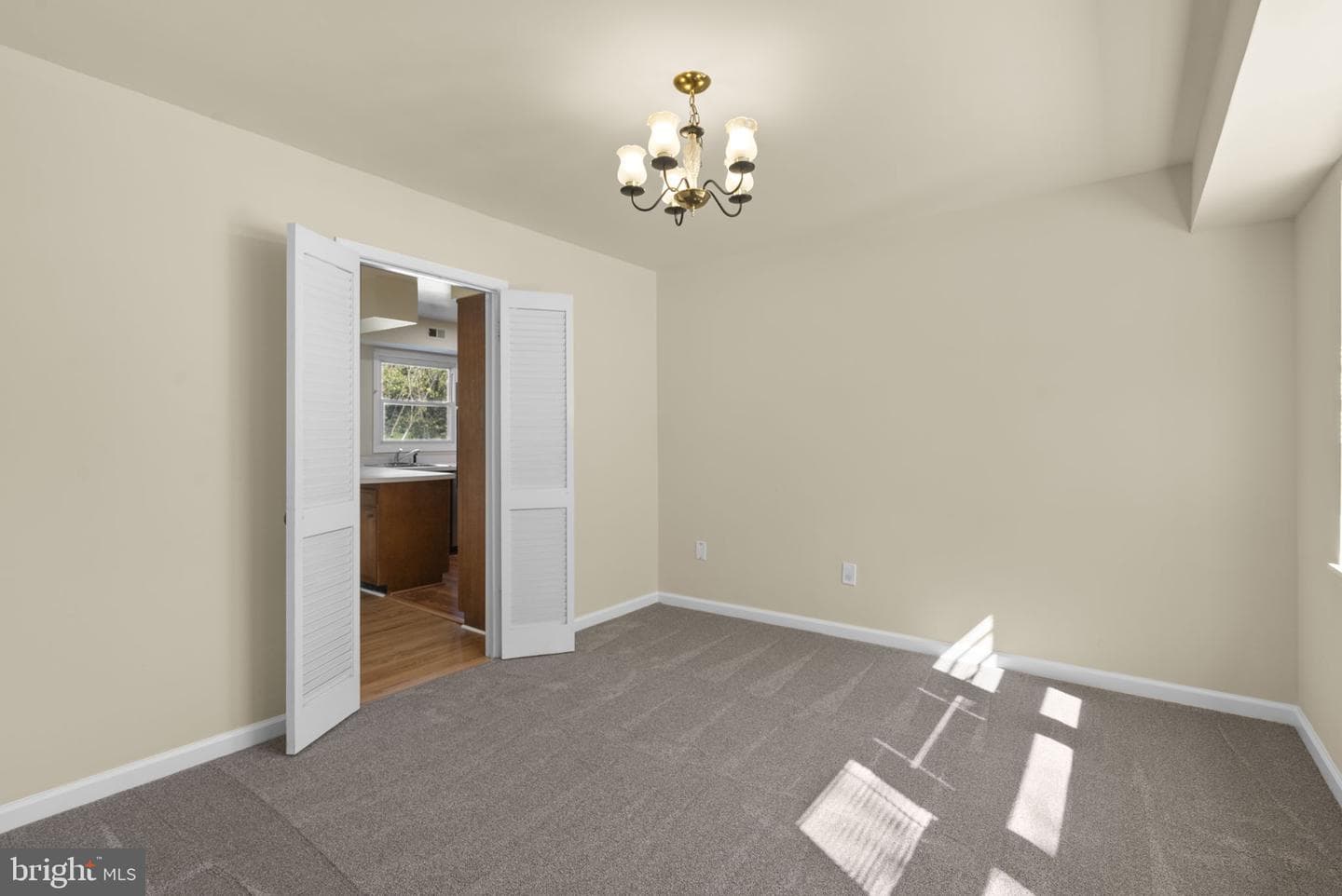 12100 Raritan Lane photo 13
