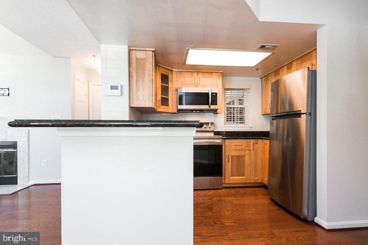 908 Westhaven Drive #11-201 photo 16