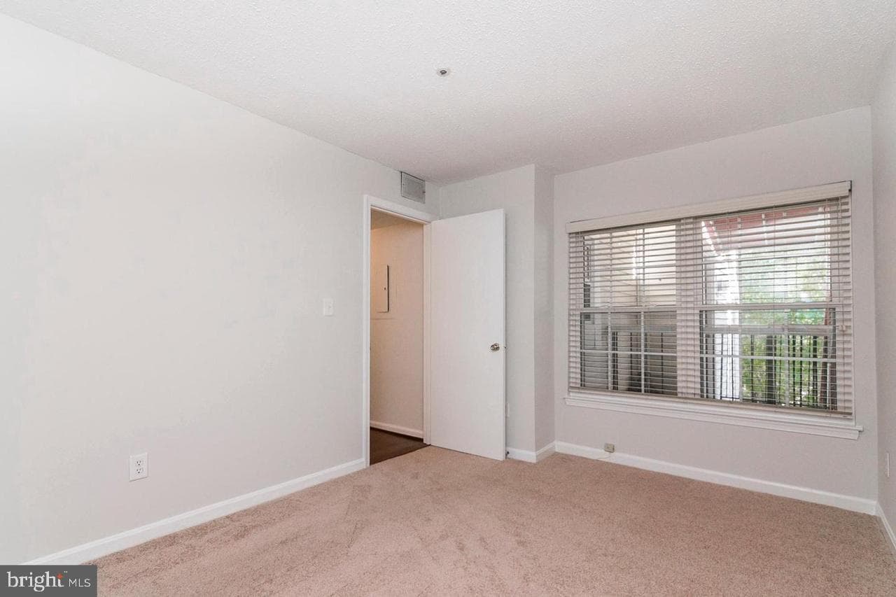 908 Westhaven Drive #11-201 photo 21