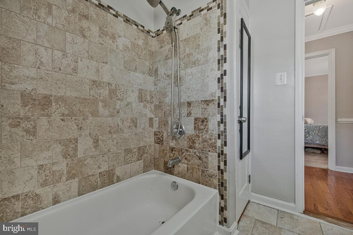 7219 Kidmore Lane photo 23