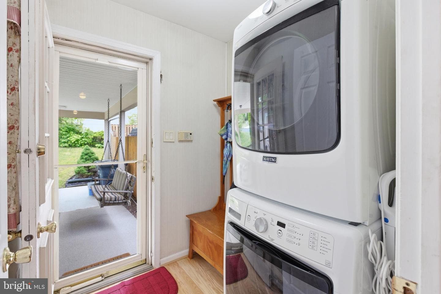10901 Atwell Avenue photo 34
