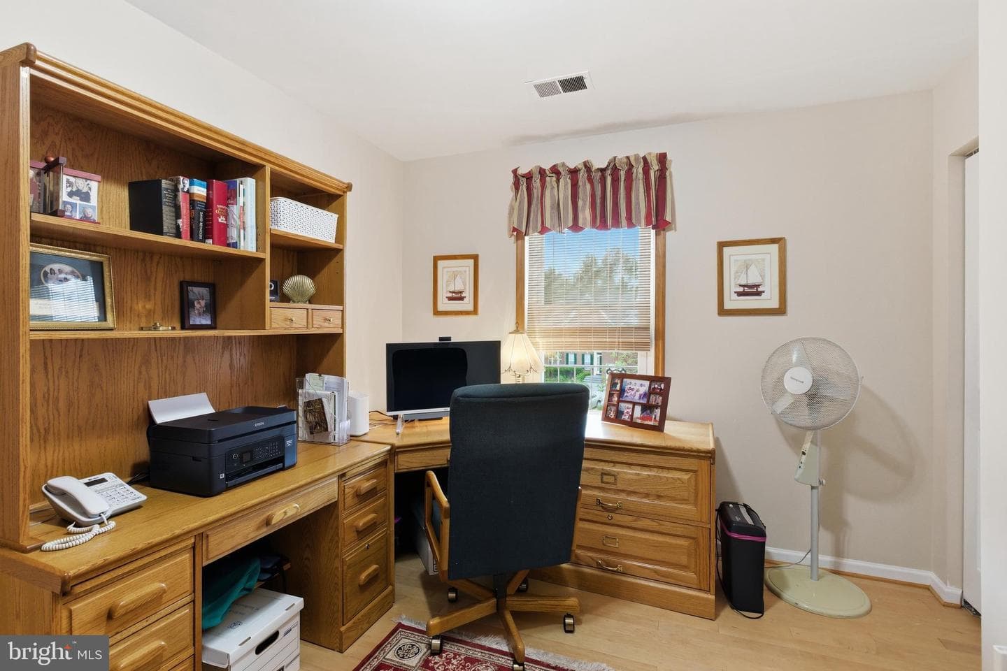 10901 Atwell Avenue photo 5