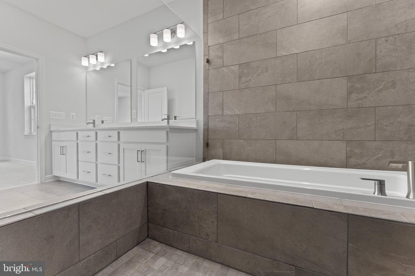 612 Catamaran Way photo 18