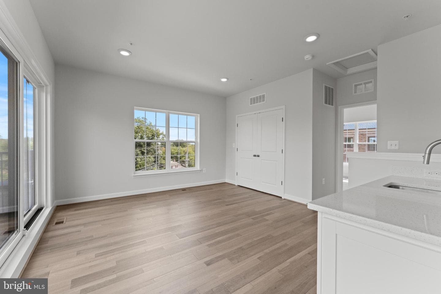 612 Catamaran Way photo 25