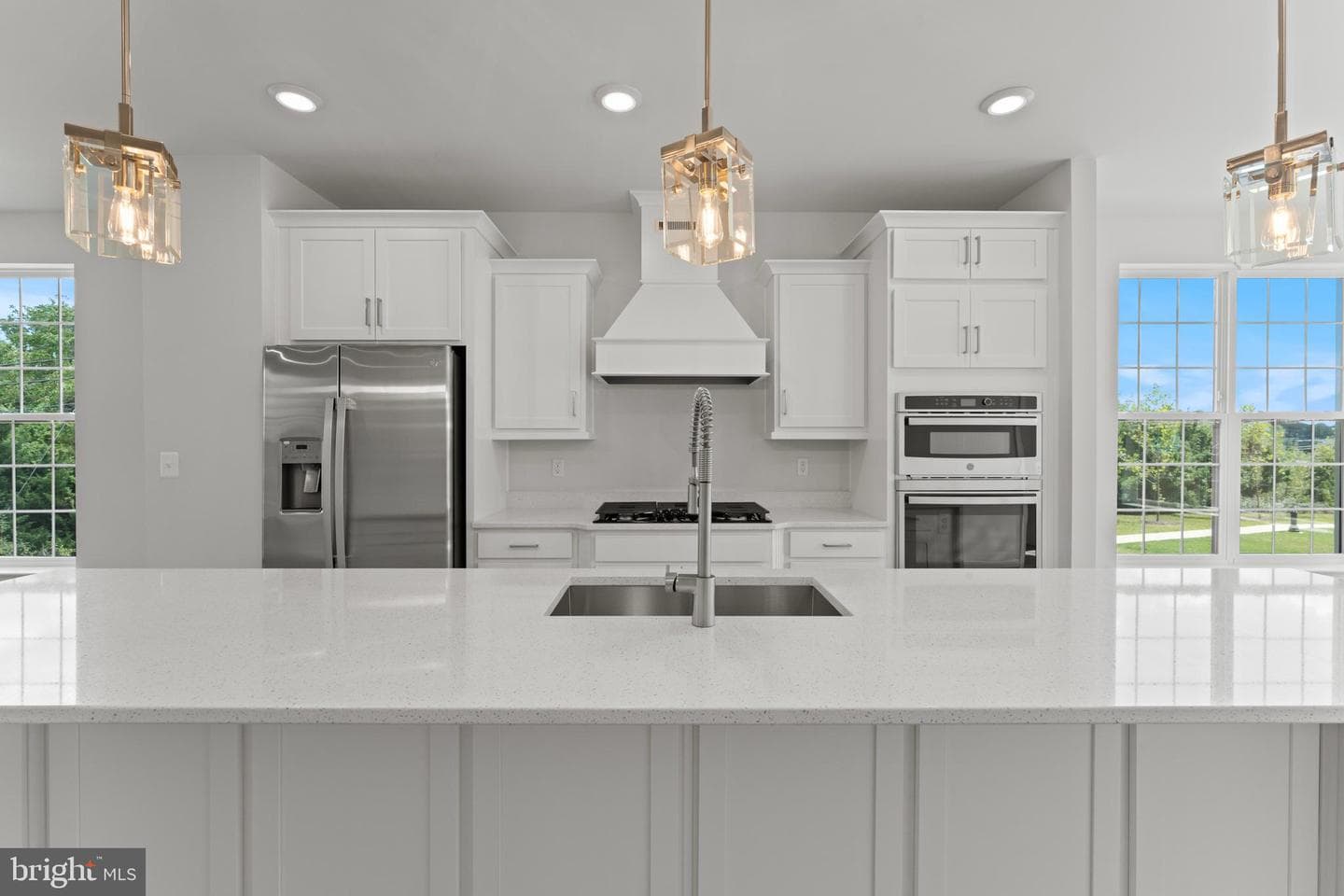 612 Catamaran Way photo 3