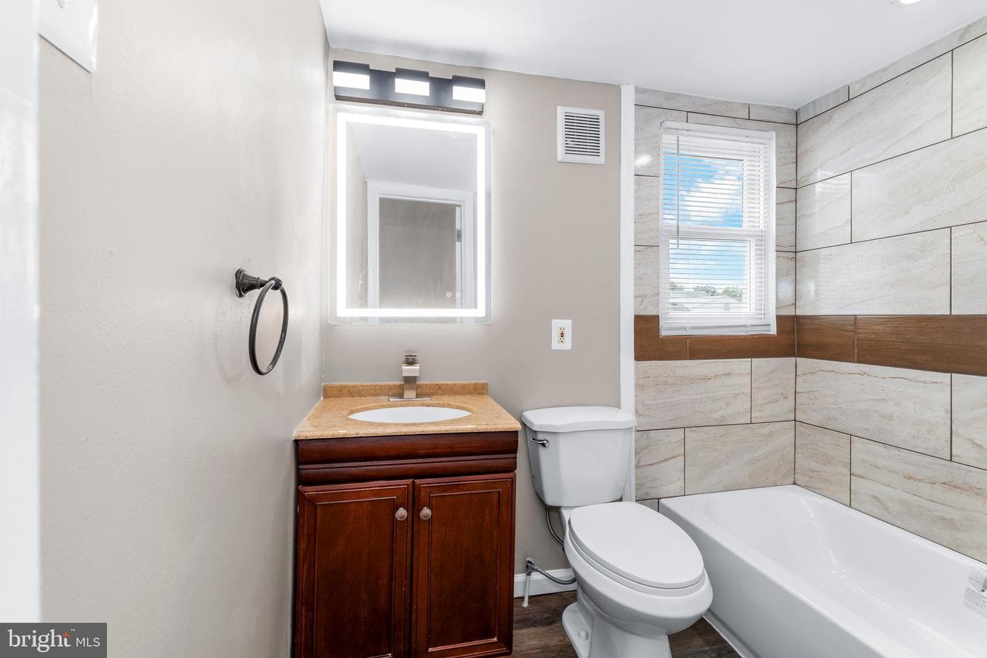 1412 Opus Avenue photo 23