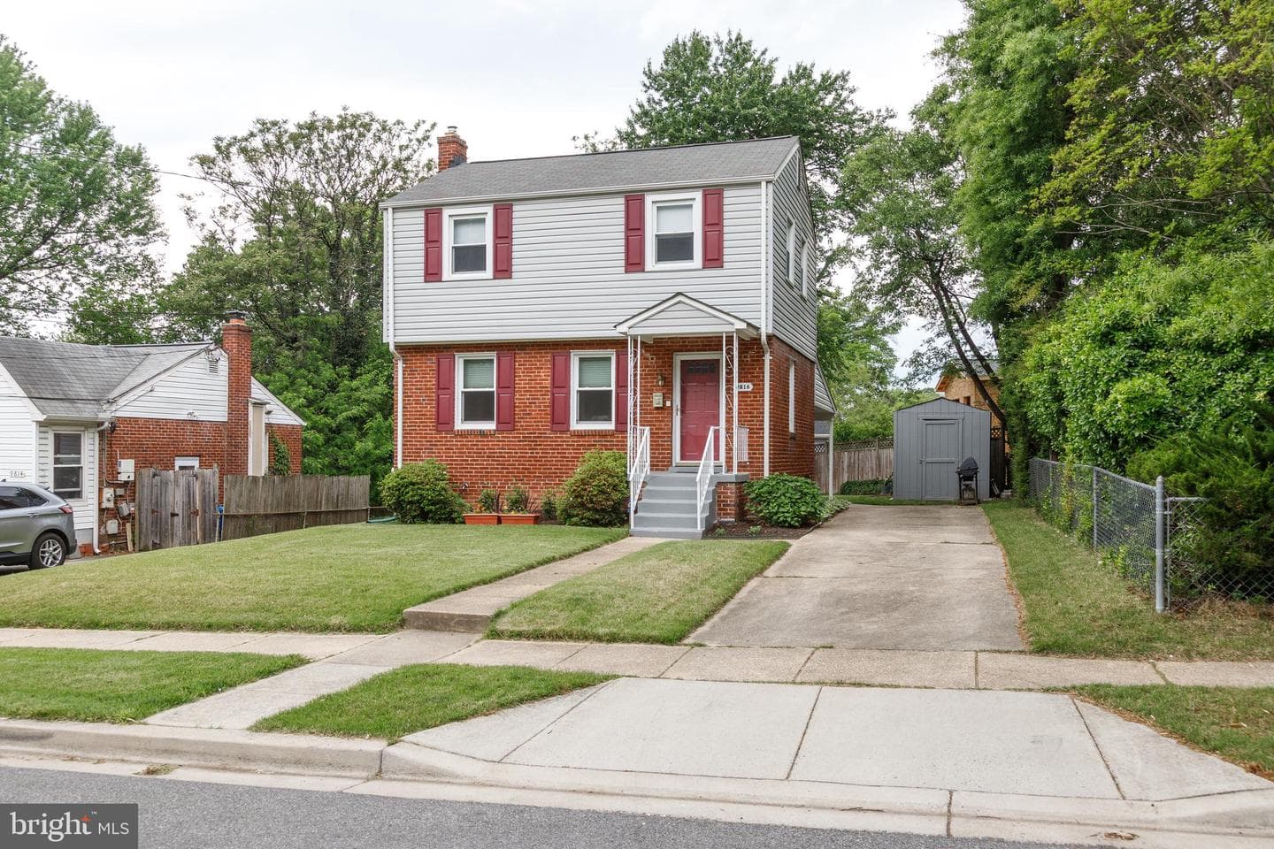9816 53rd Avenue photo 2