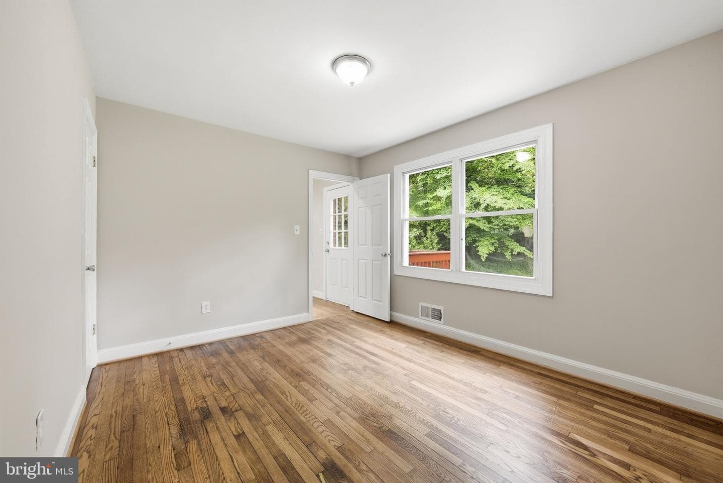 4915 Sharon Road photo 10