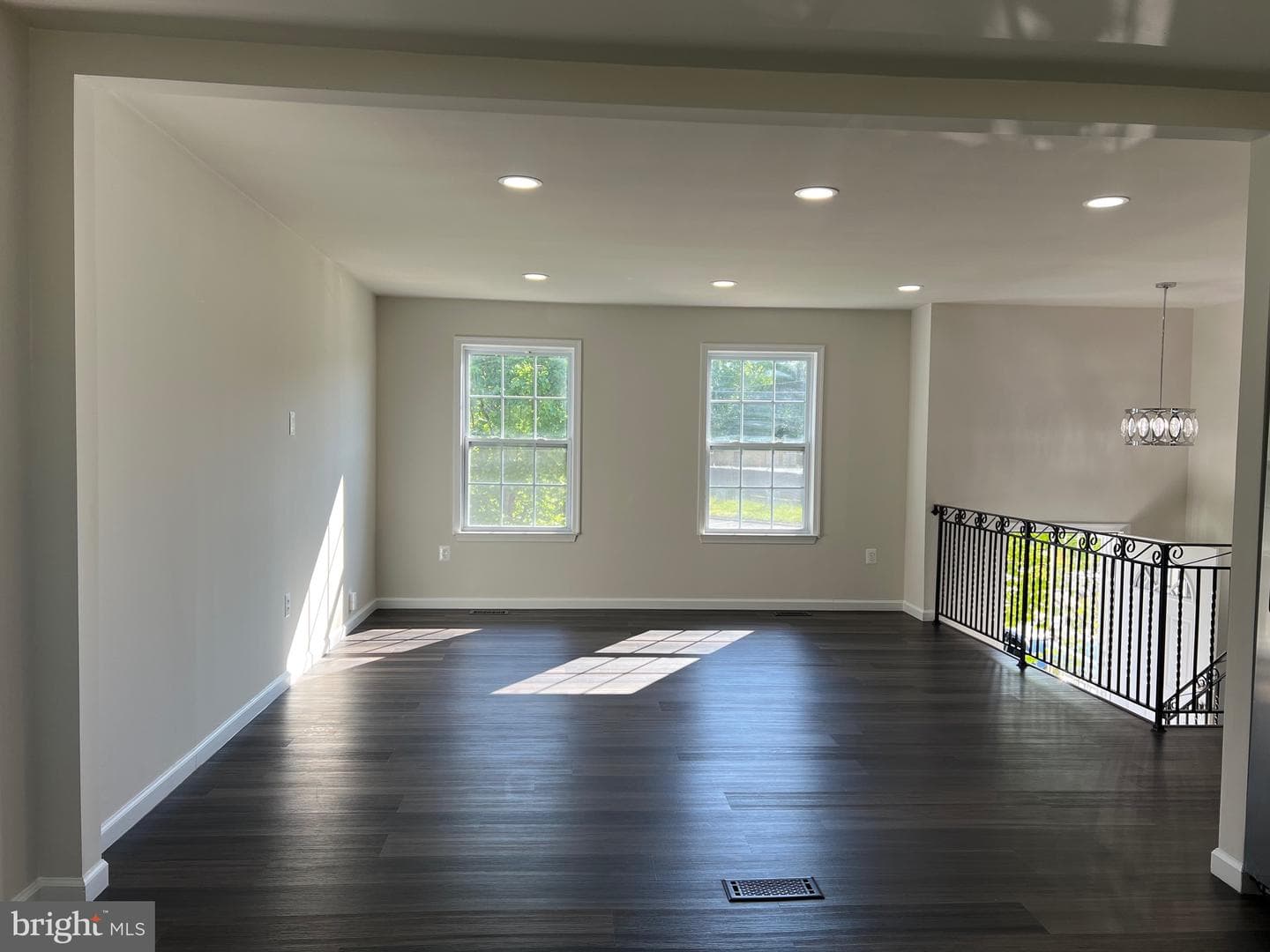 6604 Suitland Road photo 9