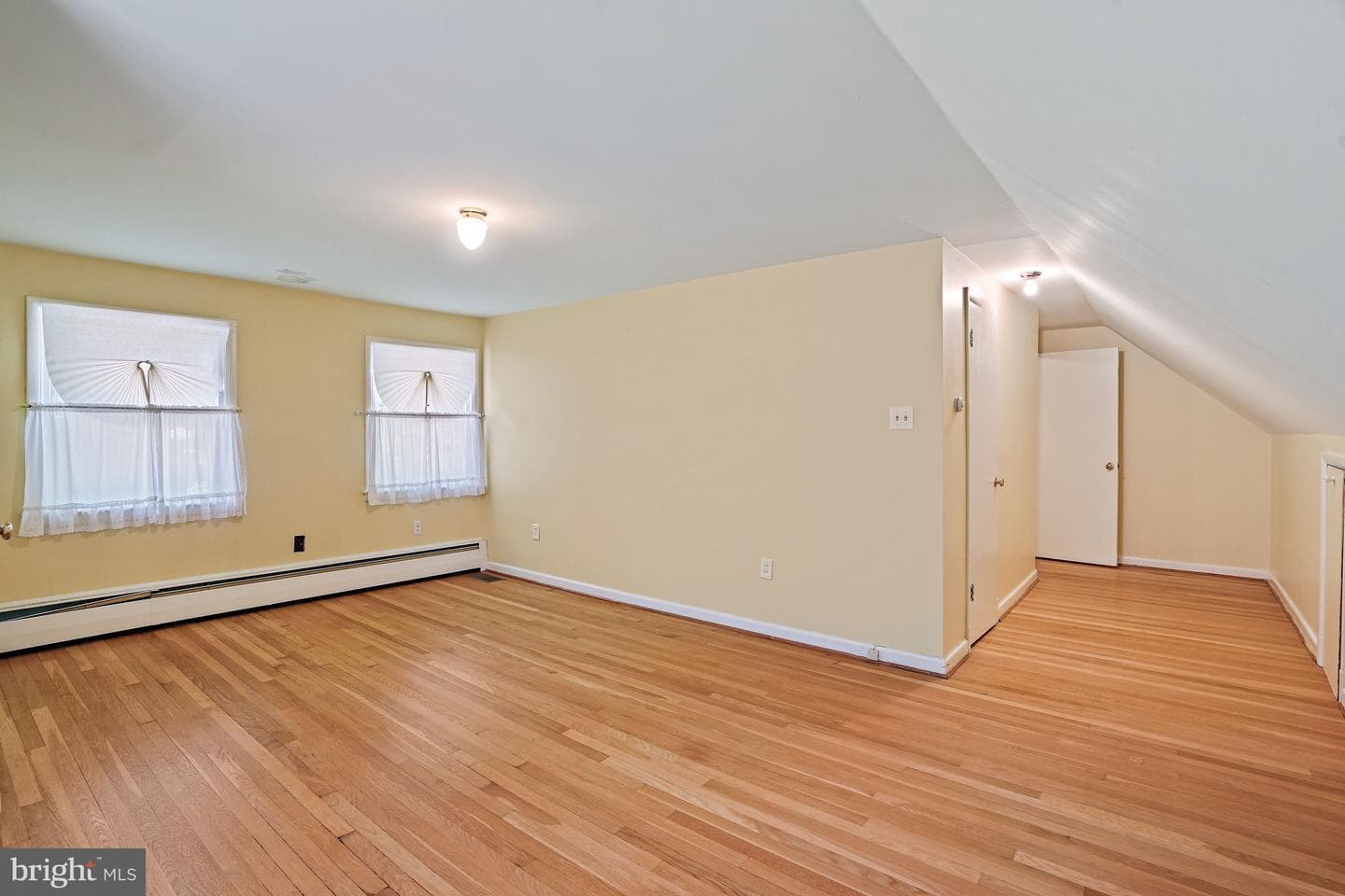 8901 Hickory Hill Avenue photo 25