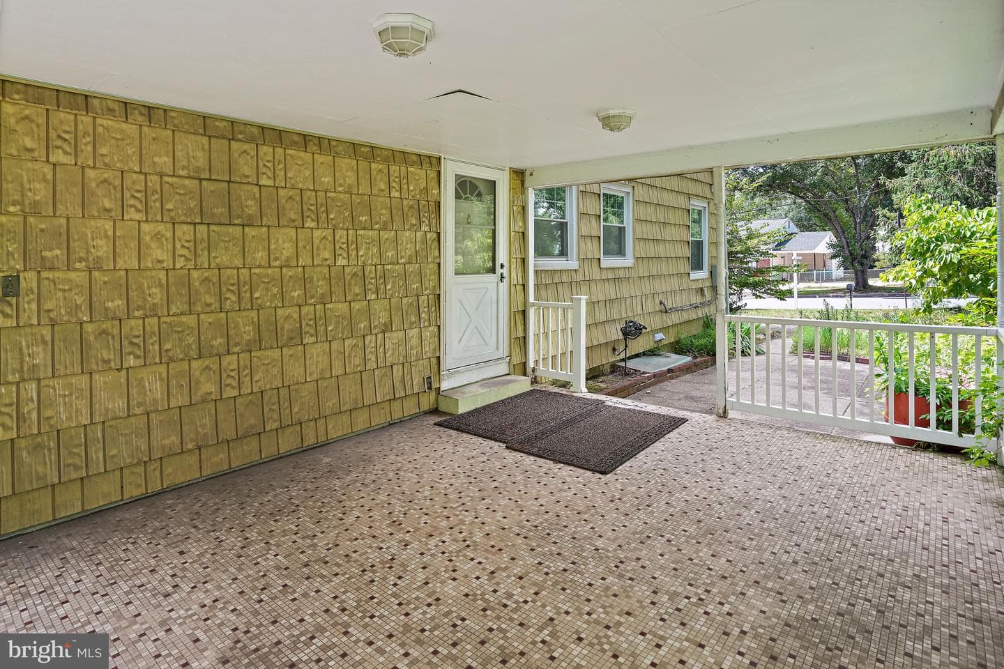 8901 Hickory Hill Avenue photo 38