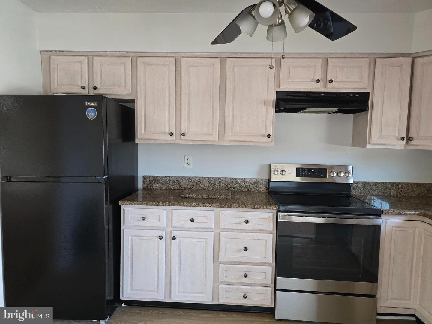 8907 Chad Way photo 22