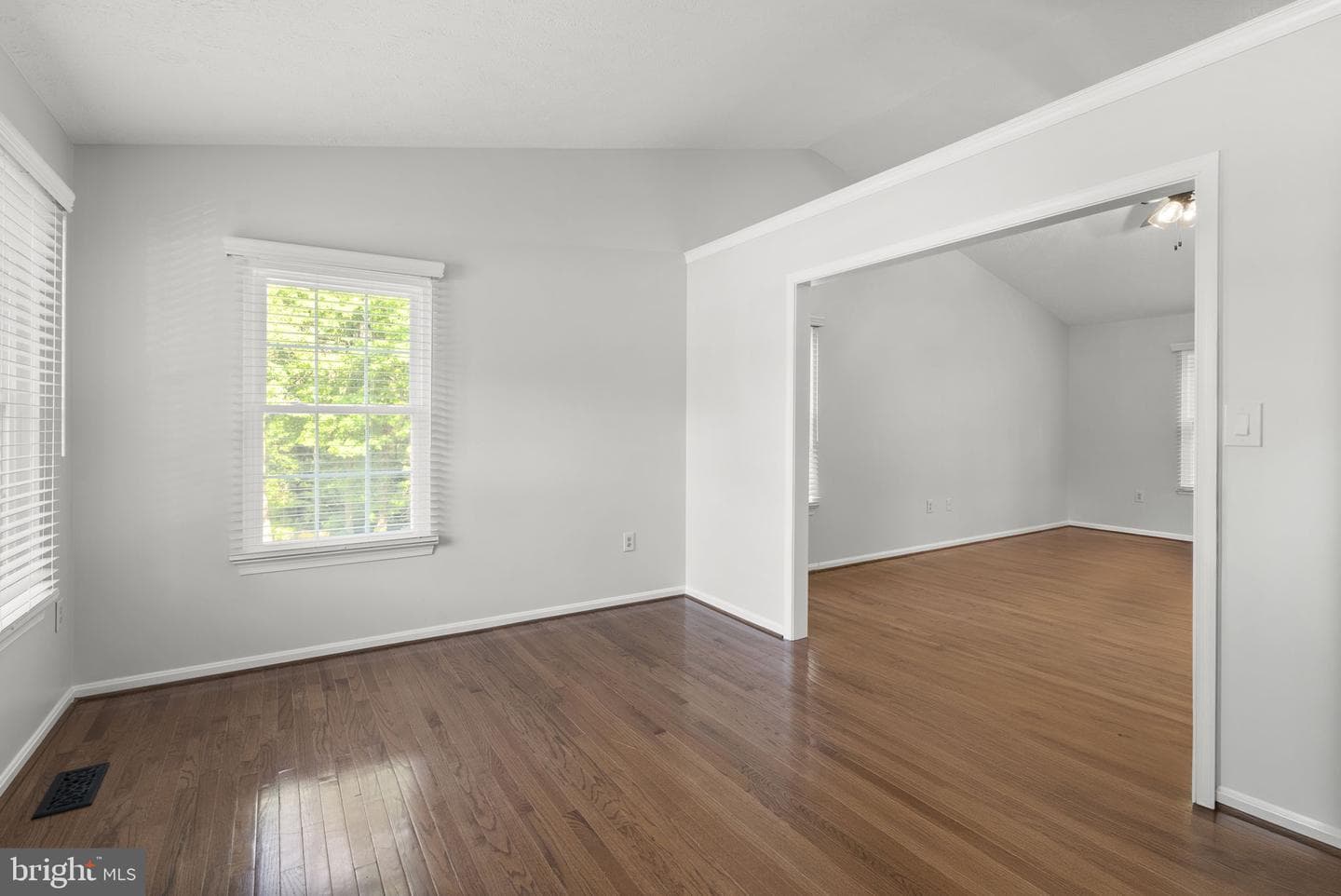 6113 Omar photo 31