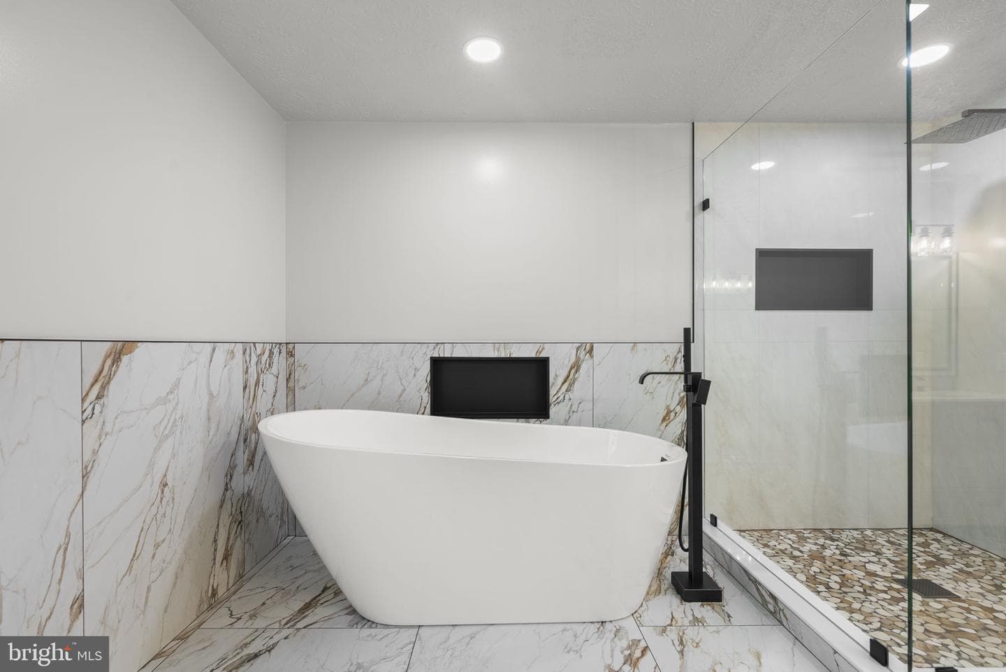 6113 Omar photo 36