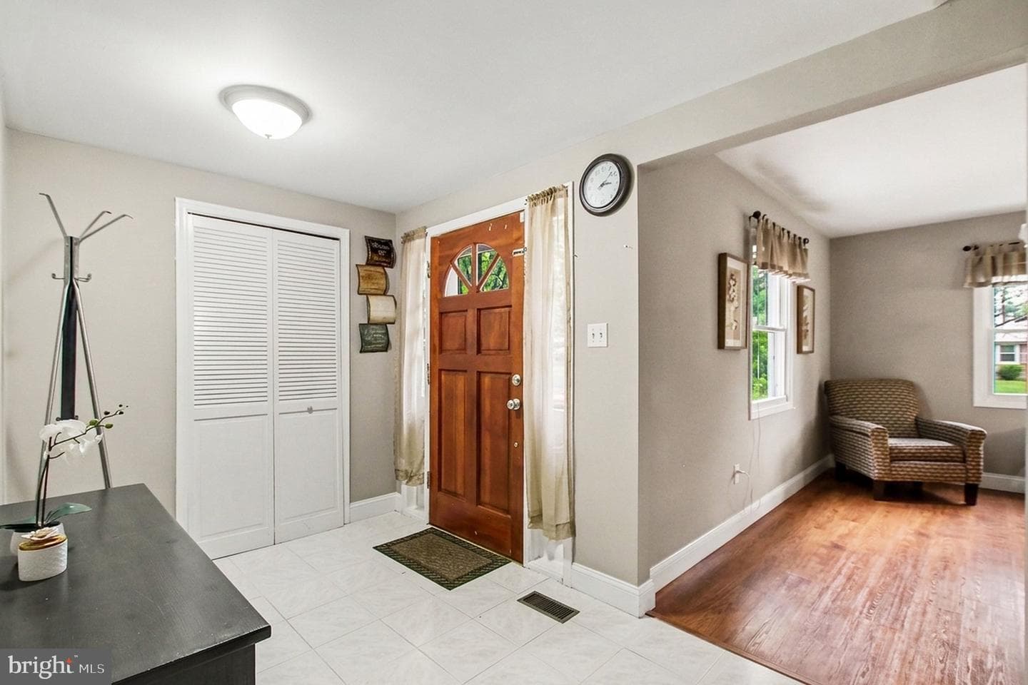 1405 Peachwood Lane photo 4