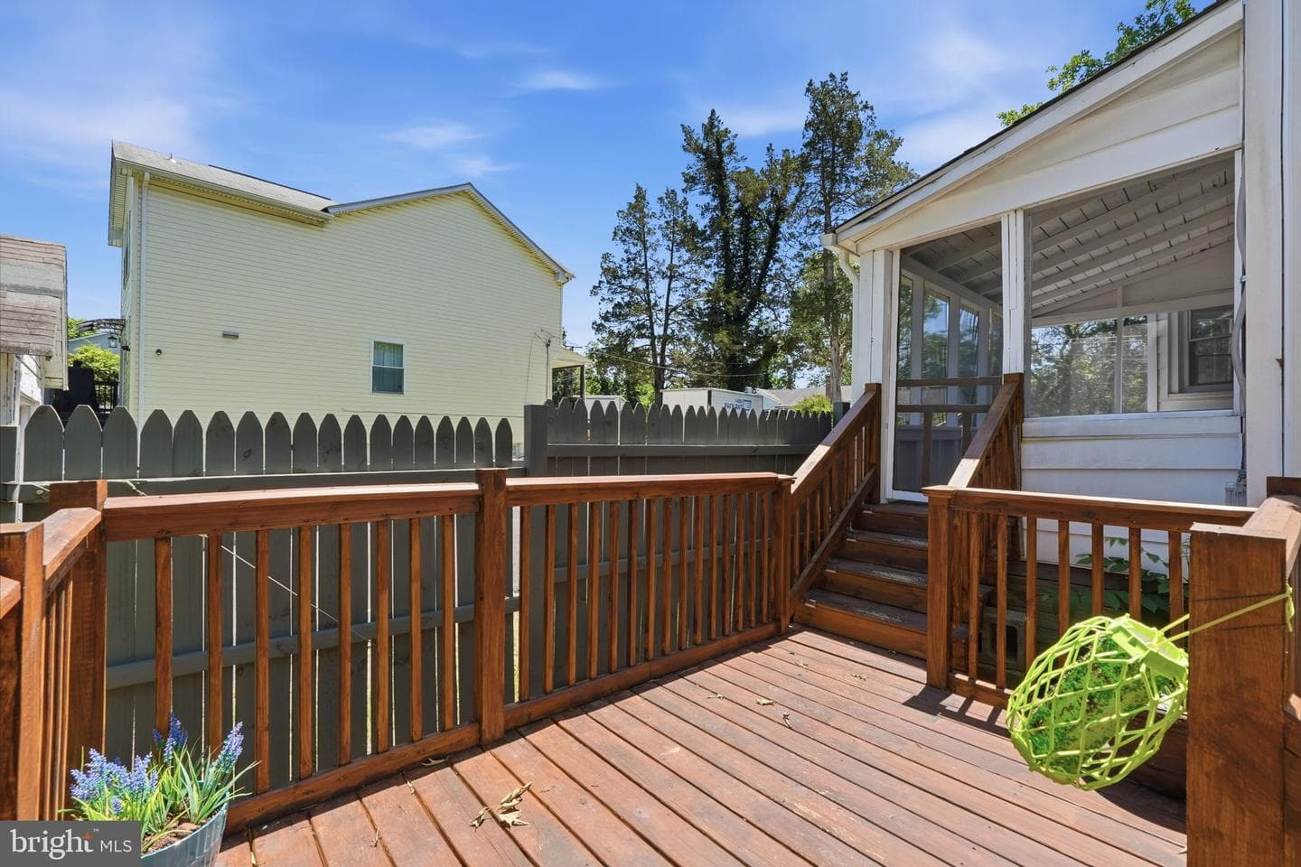 6704 Boxwood Drive photo 33