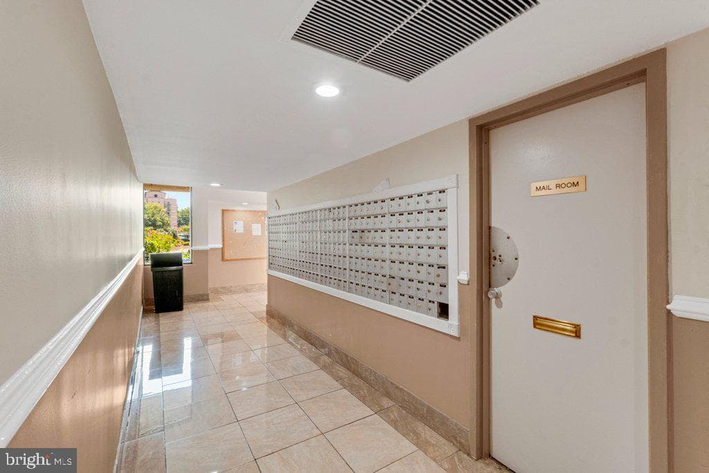 1836 Metzerott Road #905 photo 15