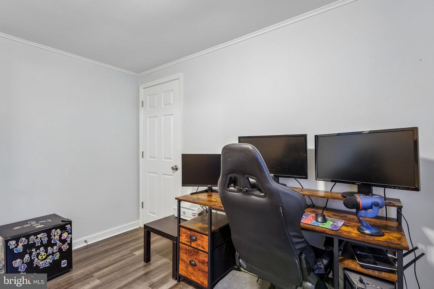 8615 Myrtle Avenue photo 13