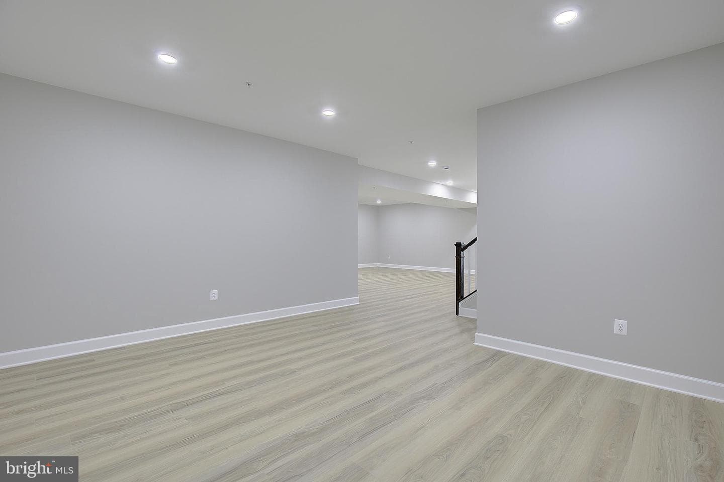 908 Midbrook Ln photo 66