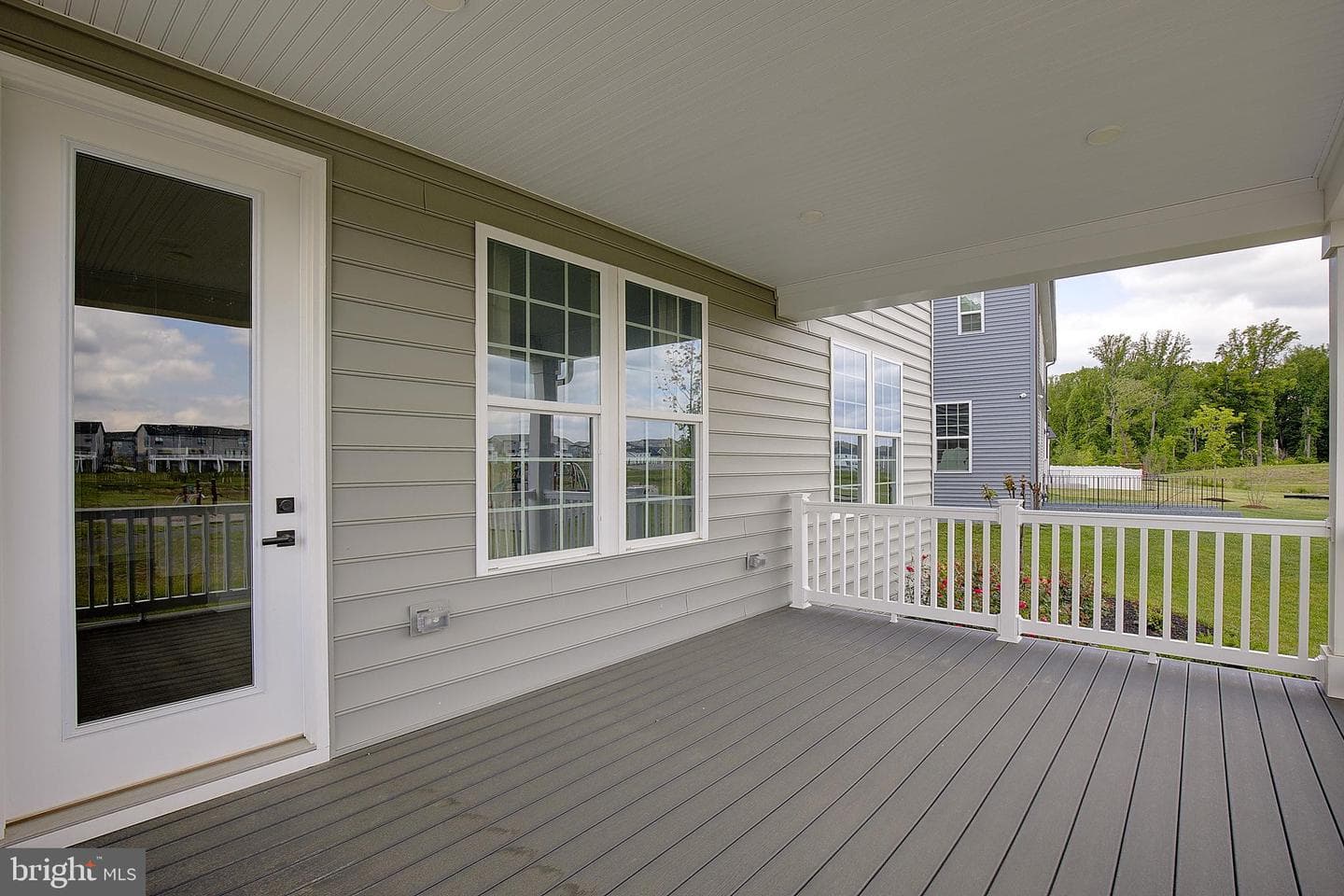 908 Midbrook Ln photo 9