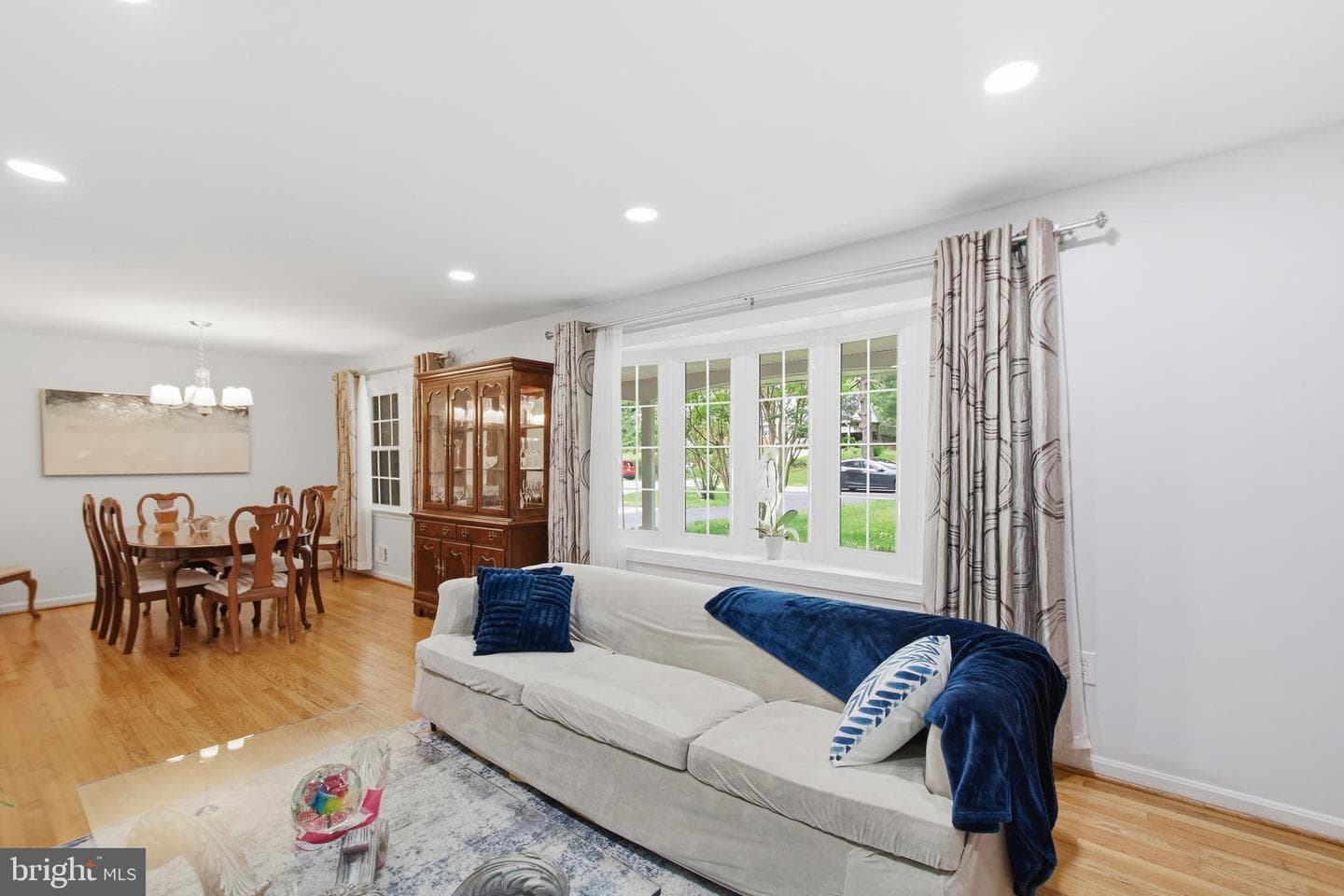 14105 Manchester Road photo 10