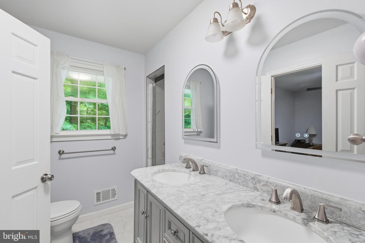 14105 Manchester Road photo 30