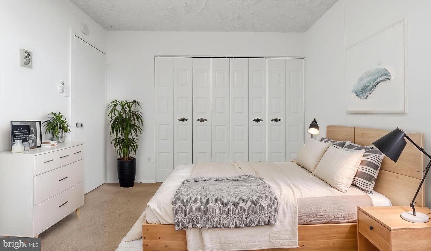 6100 Westchester Park Drive #1120 photo 5