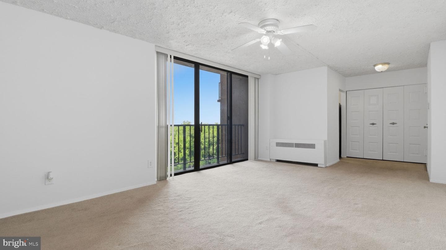 6100 Westchester Park Drive #1120 photo 8
