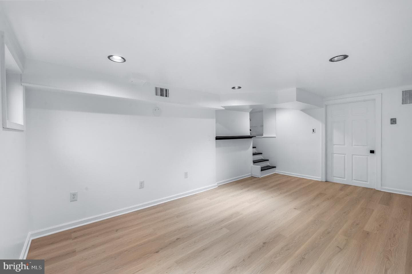 506 Barrymore Drive photo 28