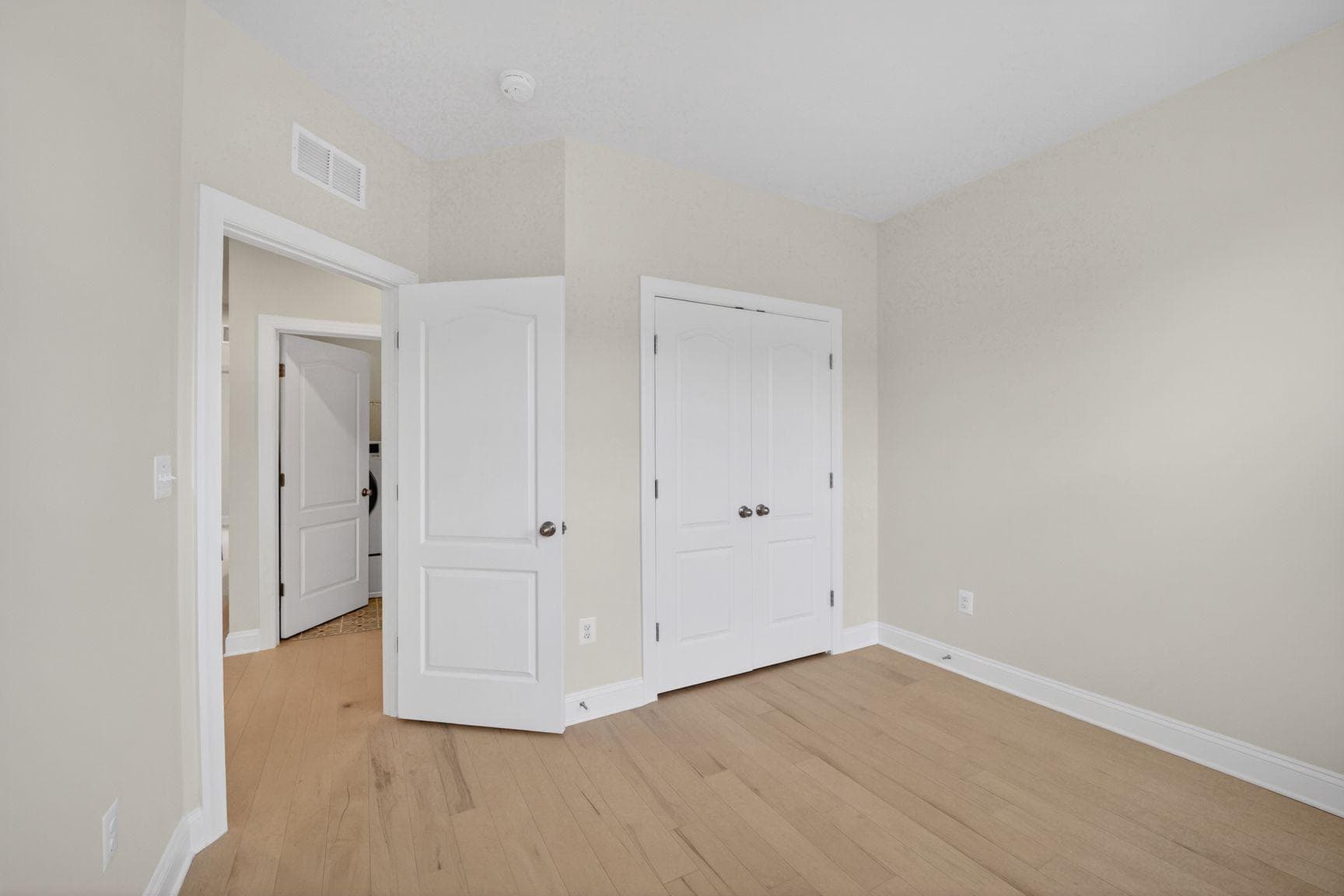 2724 Lewis And Clark Avenue photo 27