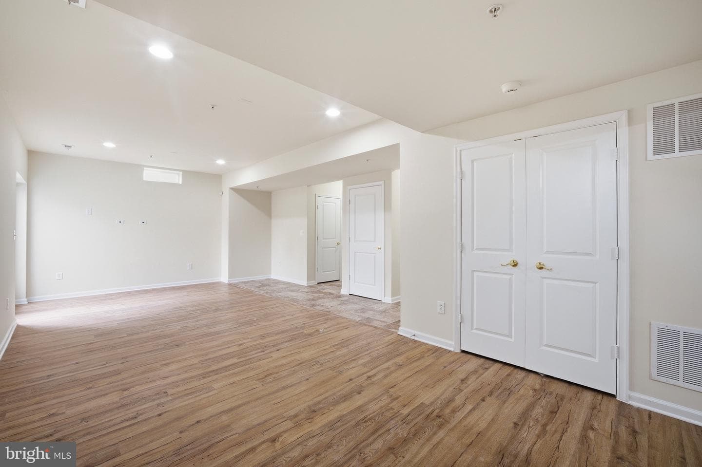 7108 Sudley Avenue photo 41