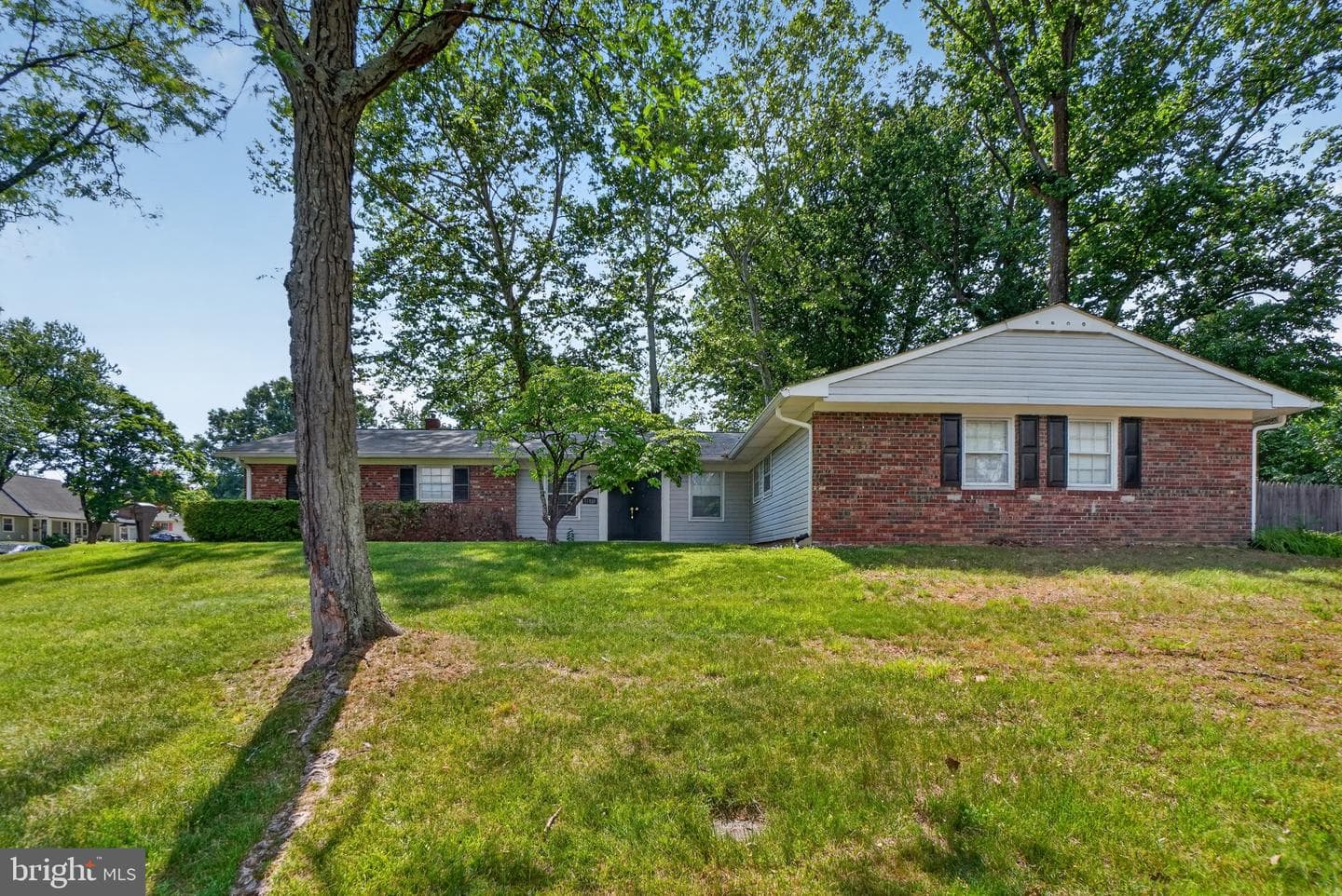 11926 Galaxy Lane photo 2