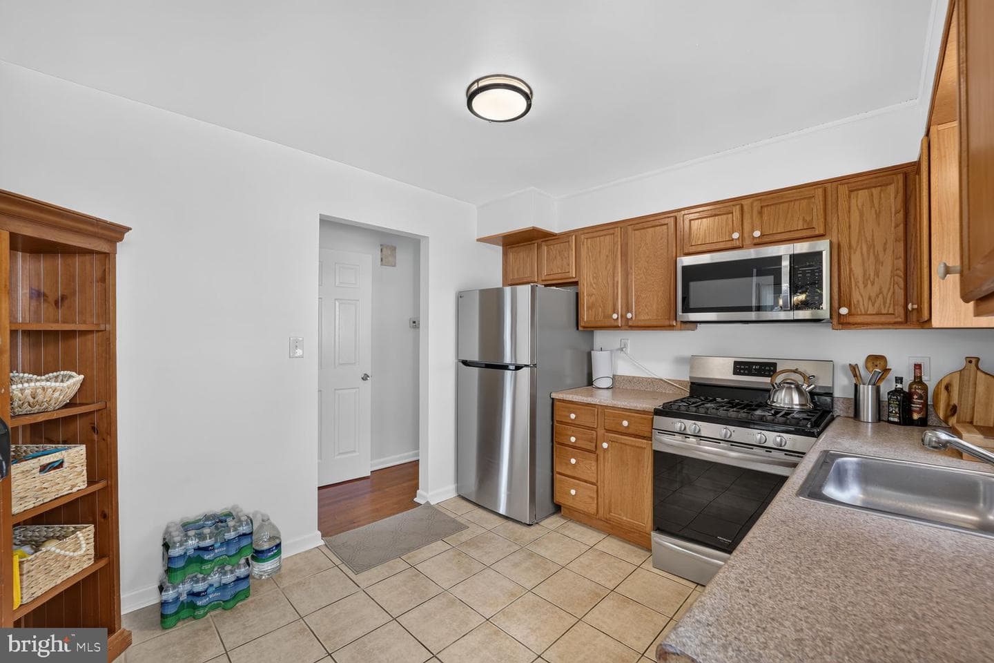 6402 Gateway Boulevard photo 10