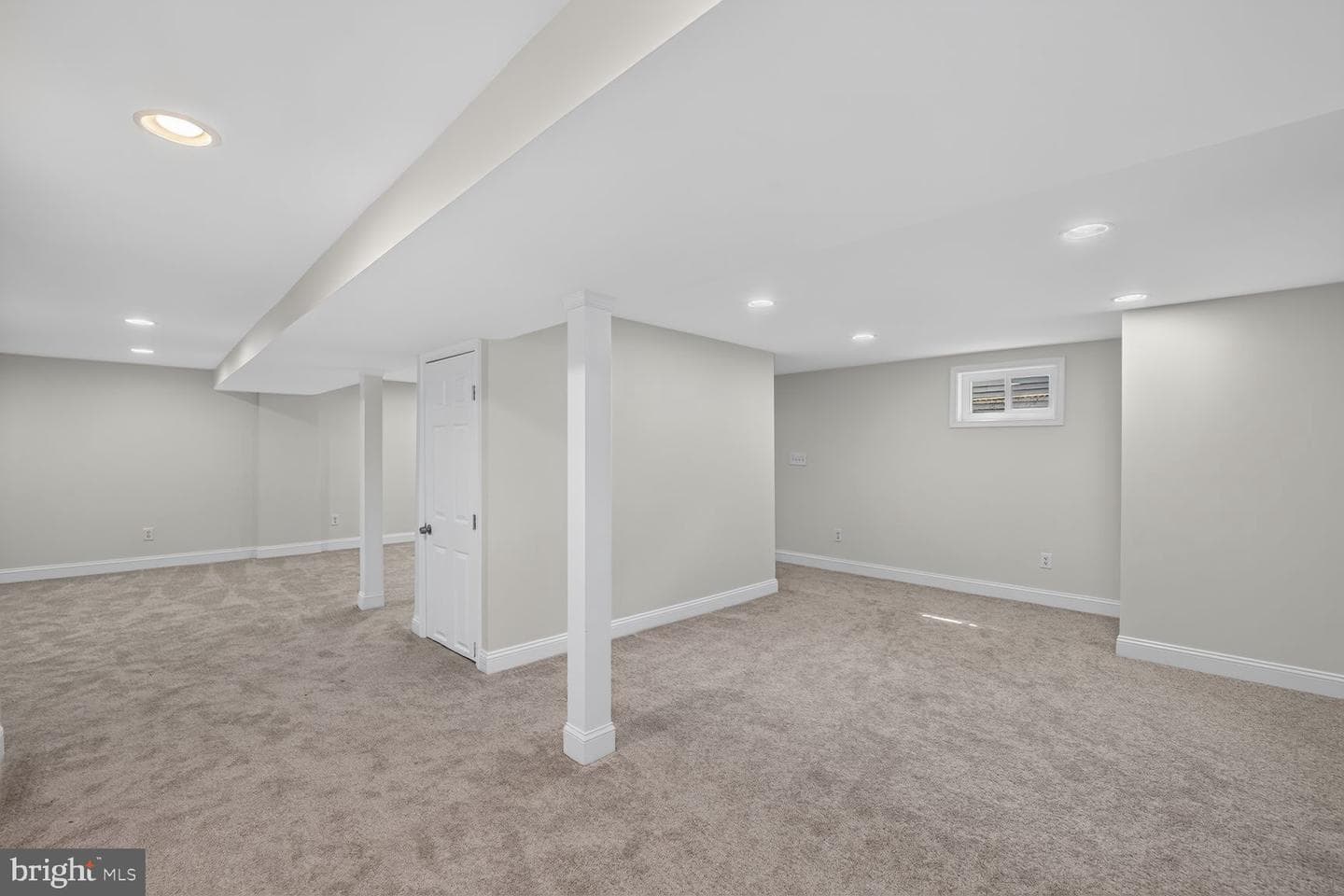 6402 Gateway Boulevard photo 19