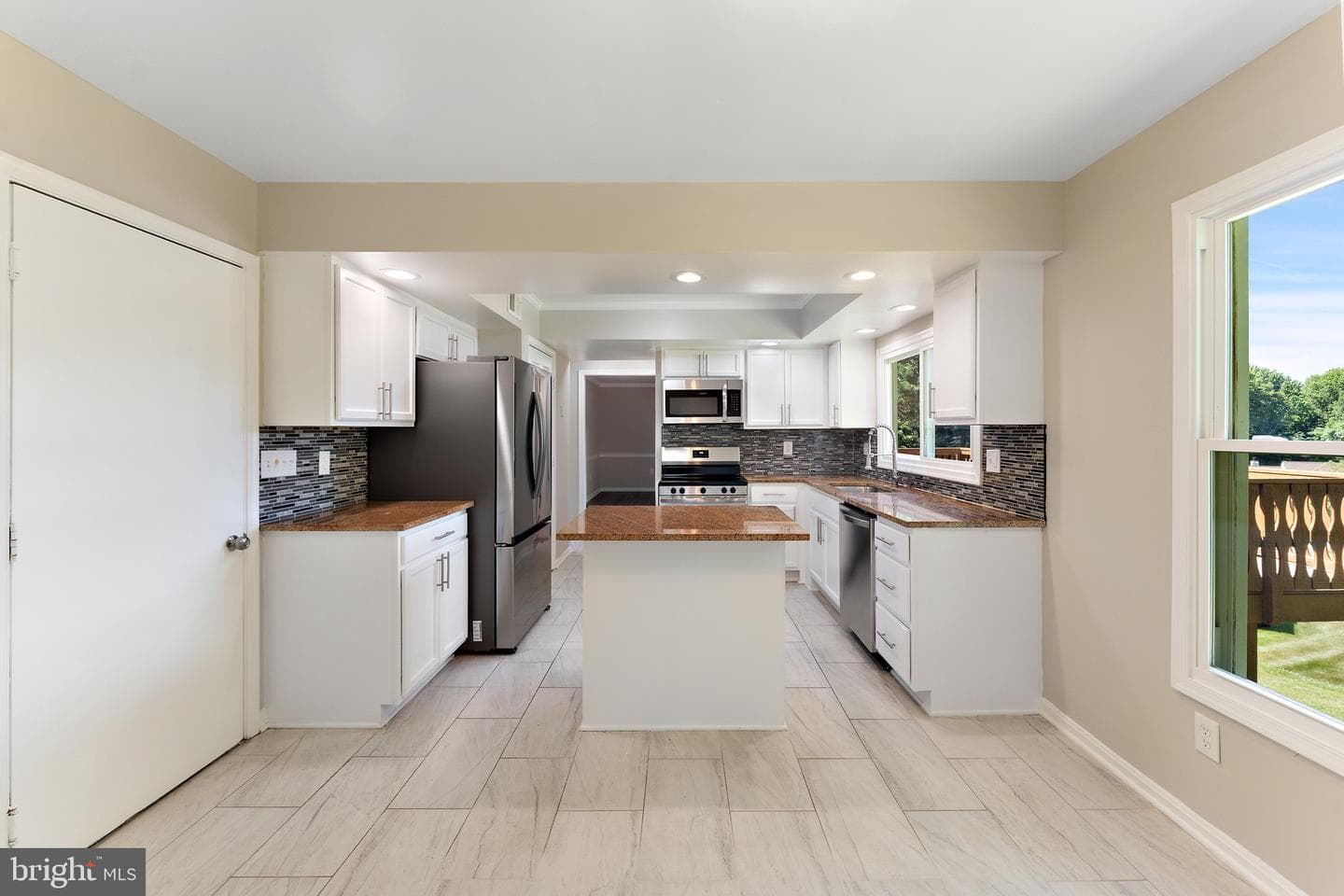 10608 Terrapin Hills Court photo 18