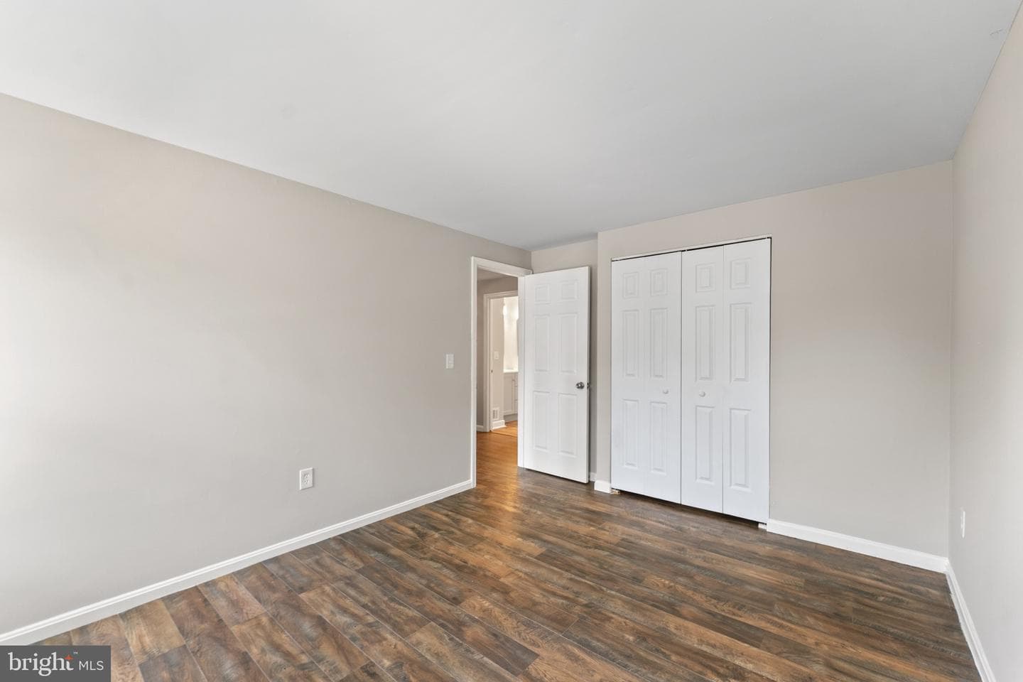 10608 Terrapin Hills Court photo 32