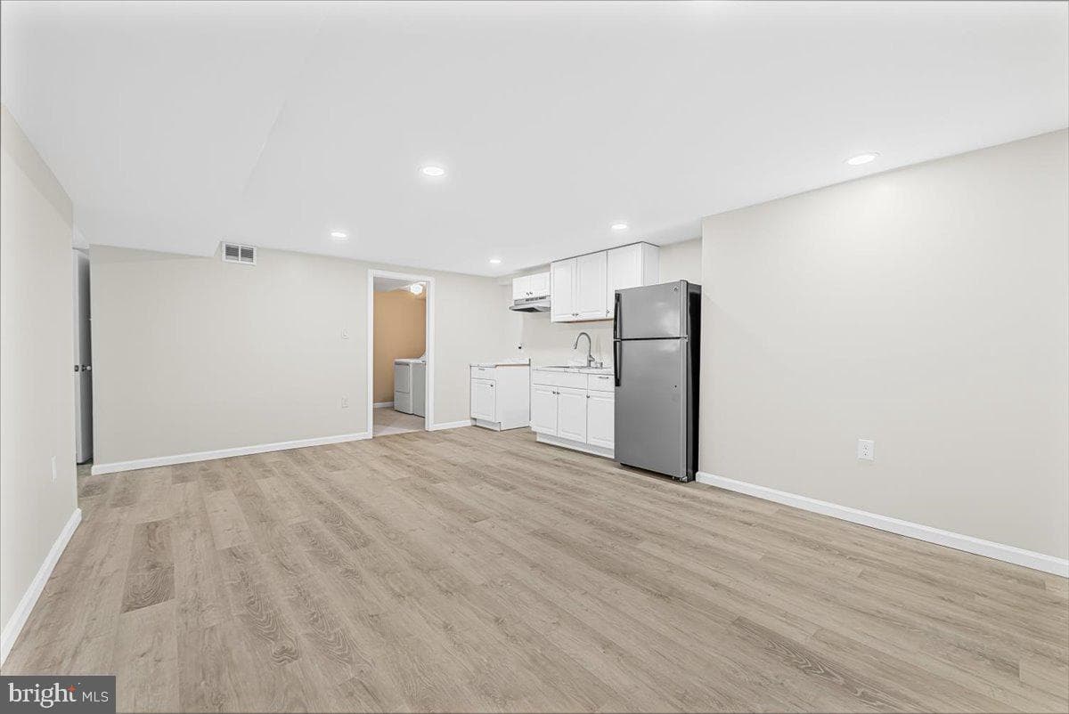 11805 N Marlton Avenue photo 28