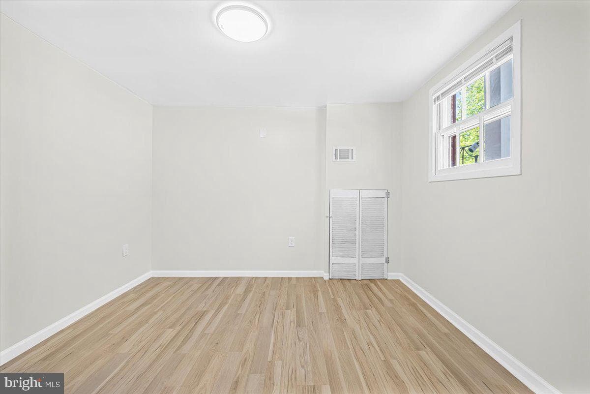 11805 N Marlton Avenue photo 34